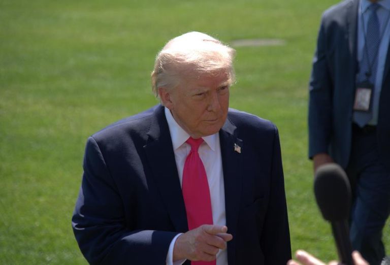 Trump Extends Iran Ceasefire Indefinitely Despite Tehran’s Refusal to Join Second Round of Talks