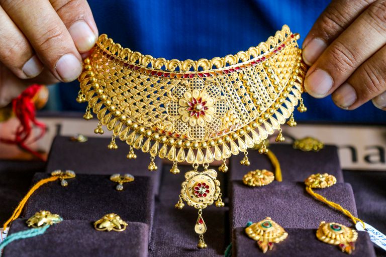 Gold and Silver Prices Fall Up to 2% After Government Raises Import Duty to 15%