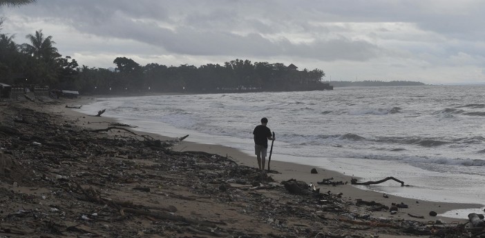 Philippines Earthquake: Indonesia Issues Tsunami Warning for Northeast Coastal Areas