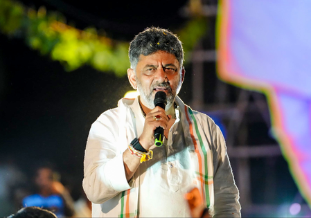 Karnataka Cabinet Portfolio Row: New CM Shivakumar Reaches Delhi Amid Growing Discontent Over Ministerial Allocations