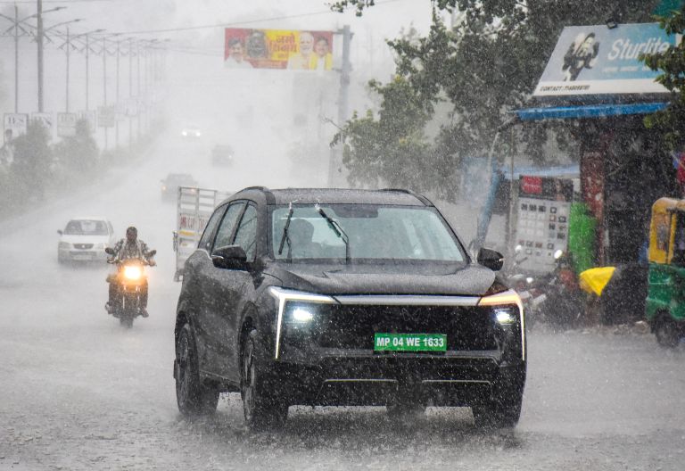 Southwest Monsoon Progresses Into Andhra Pradesh, West Bengal, Odisha, Bihar; Heavy Rains Forecast in NorthEast Southwest Monsoon Progresses Into Andhra Pradesh, West Bengal, Odisha, Bihar; Heavy Rains Forecast in NorthEast