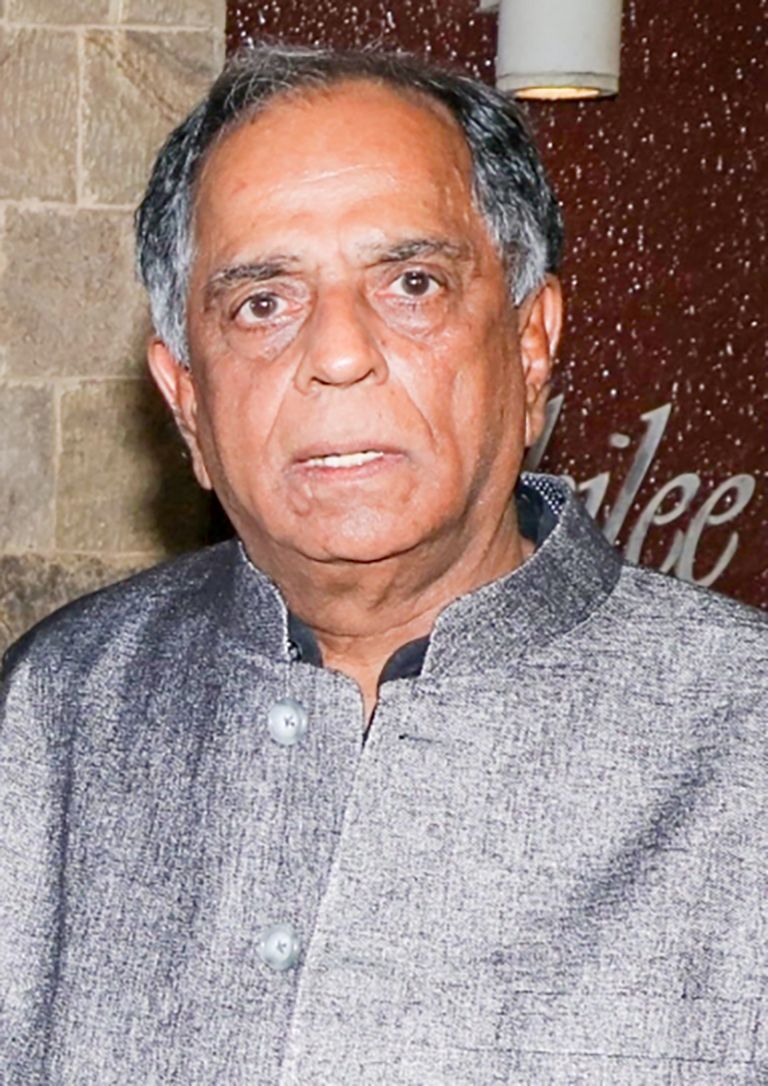 Film Industry Bids Farewell to Pahlaj Nihalani as Last Rites Held in Mumbai