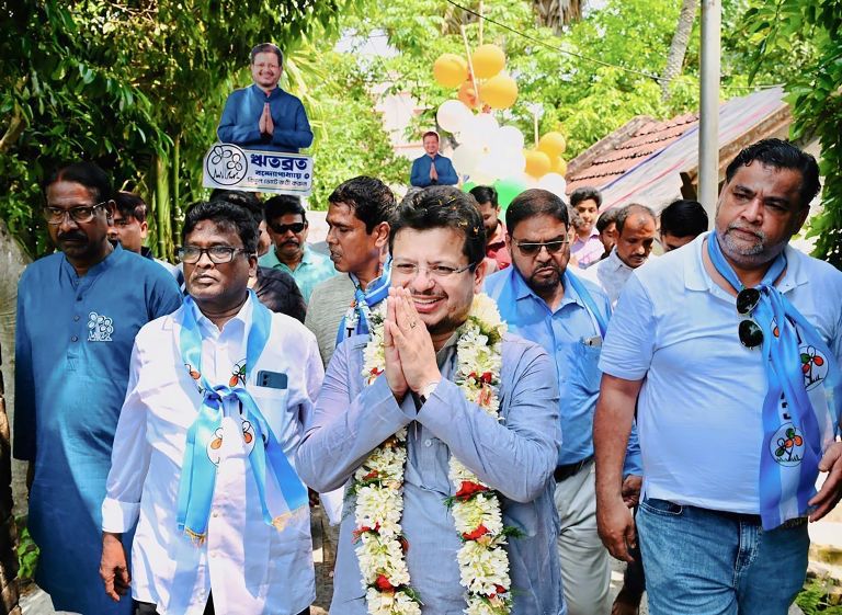 Expelled TMC MLA Ritabrata Banerjee Stakes Claim as Bengal Opposition Leader With Support of 59 MLAs