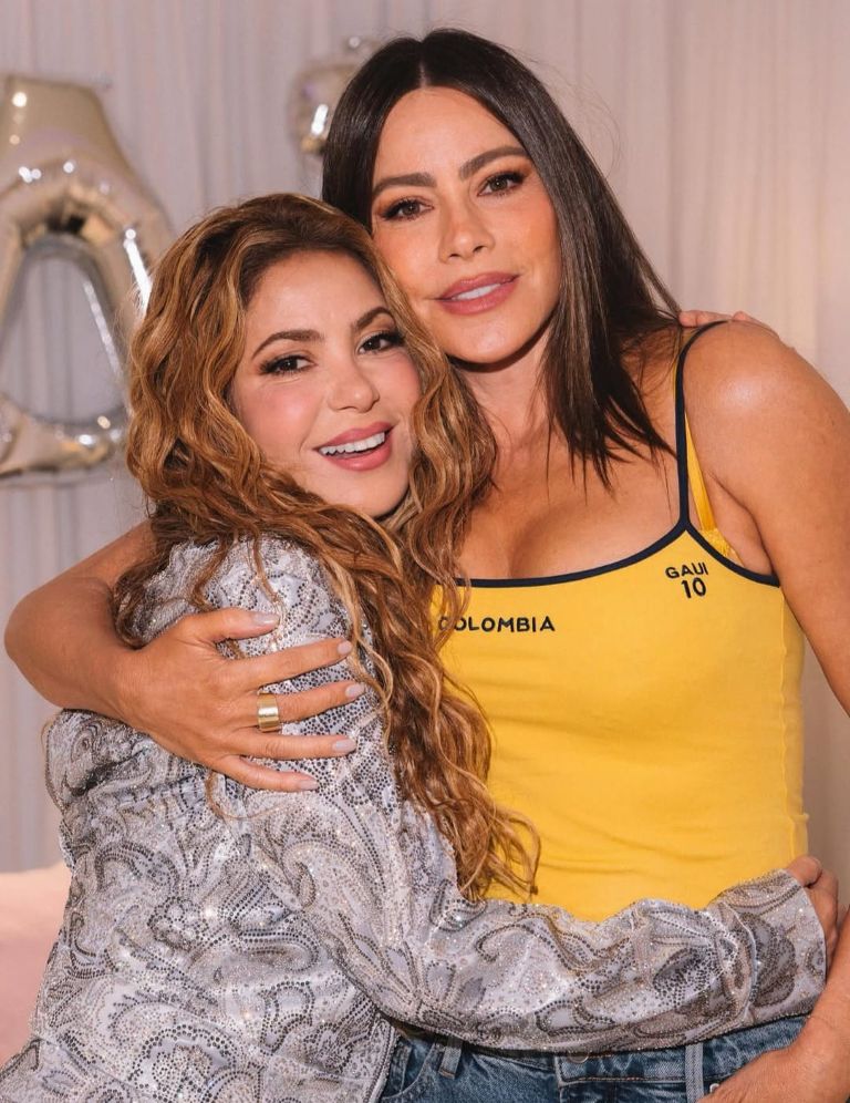 Shakira Celebrates 100th Concert in Los Angeles as Sofia Vergara Dances to ‘Hips Don’t Lie’